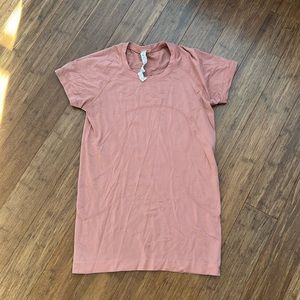 Lululemon short sleeve swiftly tech